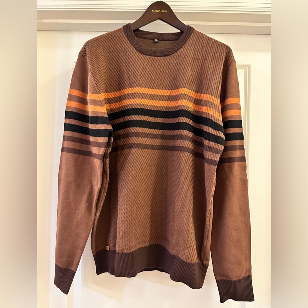 Men’s Sweater - XL